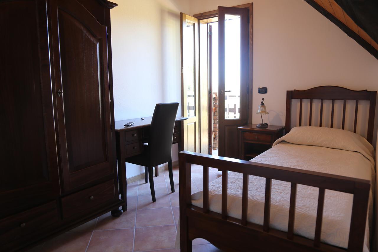 Agriturismo Pirara Sant'Angelo  Εξωτερικό φωτογραφία