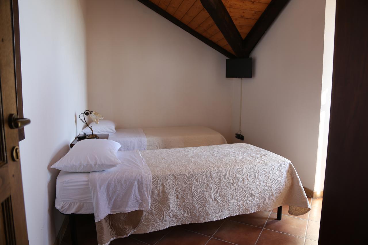 Agriturismo Pirara Sant'Angelo  Εξωτερικό φωτογραφία